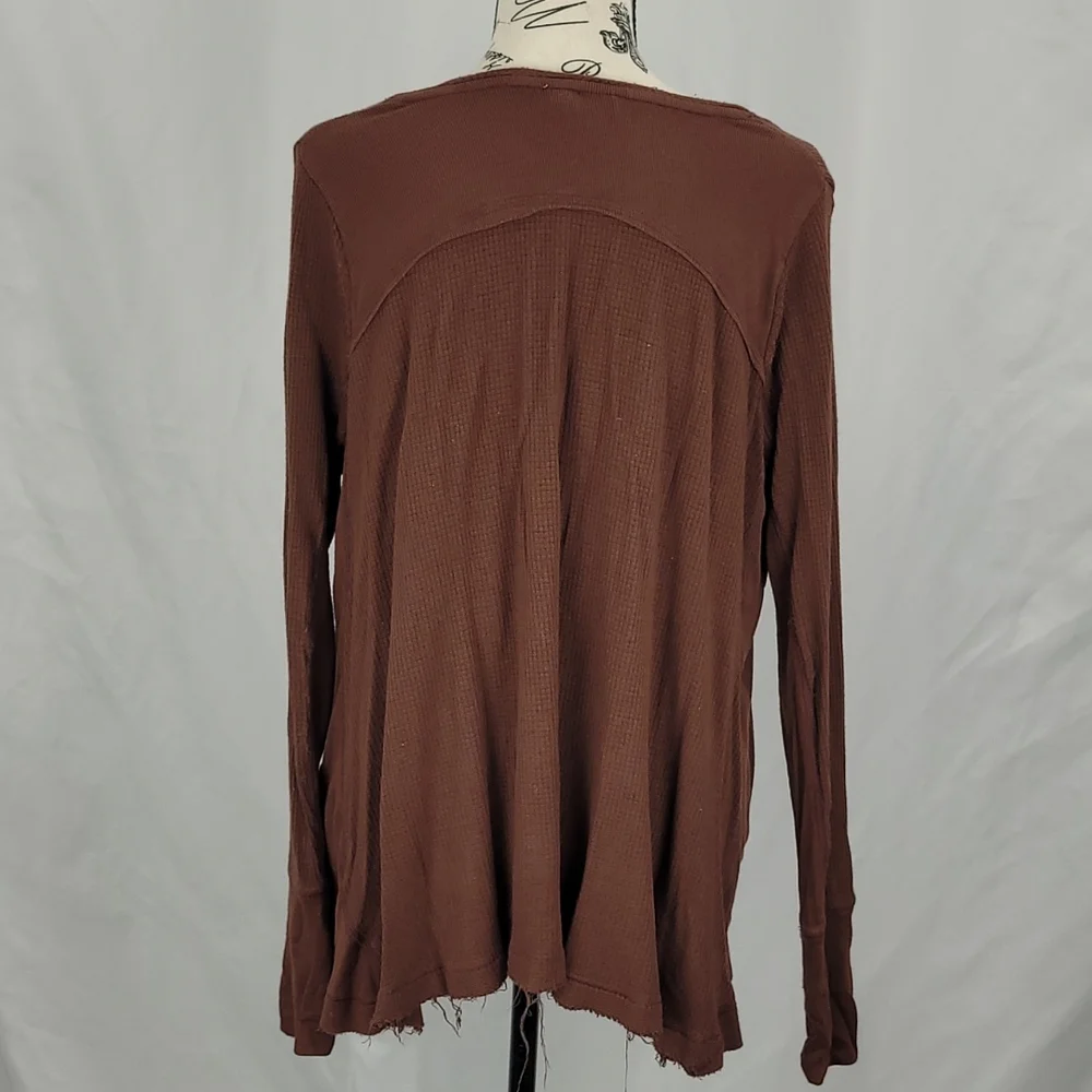 {We the free} p + s Long sleeve grunge look "destroyed" top - Picture 3 of 6